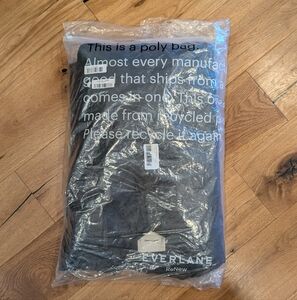 Everlane Women's "The Long Quilted Liner"